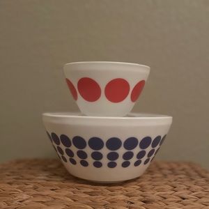 Vintage Charm bowls